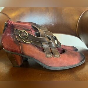 Earth Amber Bootie Pump Women's Caged Red Leather Block Heel Boho Shoes Sz 8.5